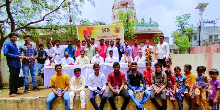 सुप्रीम कॉलनीत रोगप्रतिकार शक्तीवर्धक औषधांचे वाटप