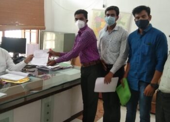 प्रतीक्षायादीतील युवकांचे जिल्हाधिकाऱ्यांना निवेदन…