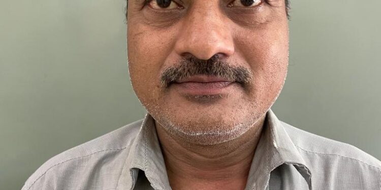 फरार आरोपी स्थानिक गुन्हे शाखेच्या जाळ्यात