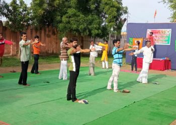 शिवाजी नगरात योगदिन साजरा