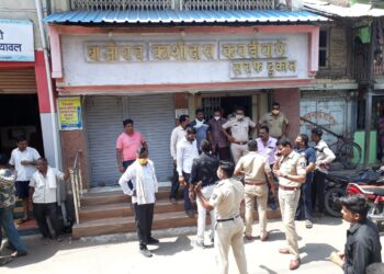 यावलला भरदिवसा सराफ दुकानात दरोड्याचा प्रयत्न