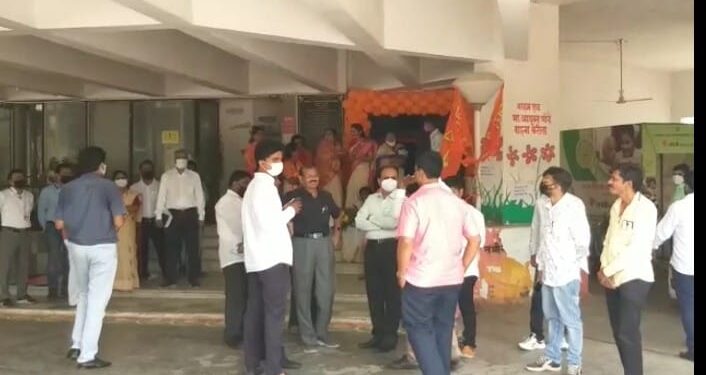 एकनाथ शिंदे यांनी पालिकेच्या कार्यक्रमांना फिरवली पाठ