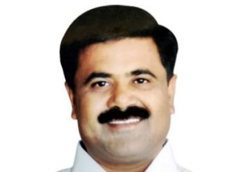 धुळ्यात शिवसेनेतर्फे शिवसंपर्क अभियान