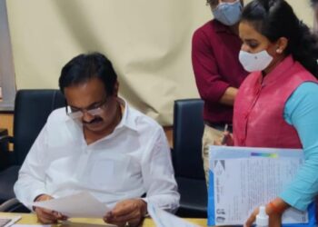 जलसंपदा मंत्री यांना विविध रिक्त पदे भरण्यासाठी दिव्या भोसले यांचे साकडे