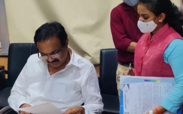 जलसंपदा मंत्री यांना विविध रिक्त पदे भरण्यासाठी दिव्या भोसले यांचे साकडे