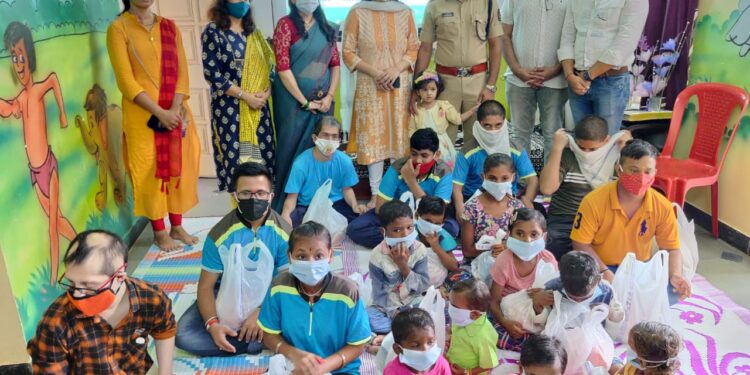 दिव्यांग मुलांच्या प्रतिकारशक्ती वाढीसाठी पोषक आहाराचे वाटप