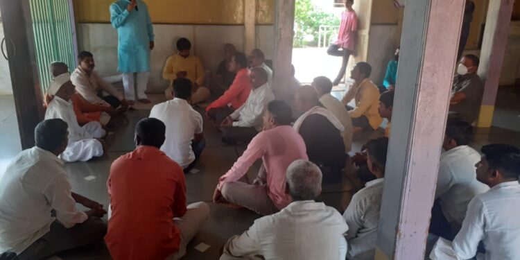 दुबार पेरणीच्या संकटावर मुख्यमंत्र्यांचे लक्ष – हेमंत साळुंके