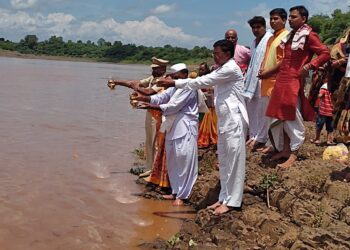 अजनाड येथे तापी जन्मोत्सव साजरा