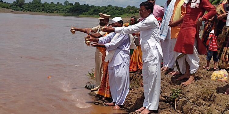 अजनाड येथे तापी जन्मोत्सव साजरा