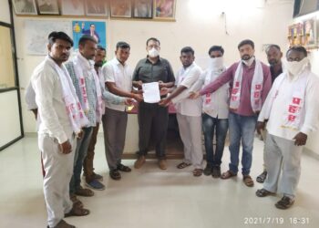 पिक विम्याची रक्कम न देणाऱ्या बँकावर गुन्हे दाखल करण्याची प्रहार संघटनेची मागणी