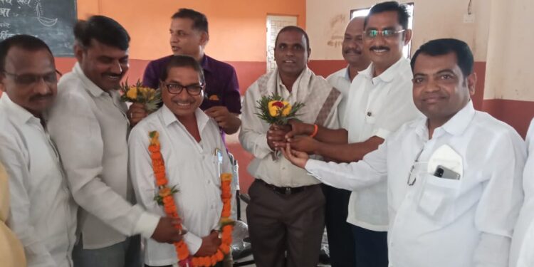 सतीश पाटील यांची नाशिक विभागीय ग्रंथालय संघ कोषाध्यक्षपदी निवड