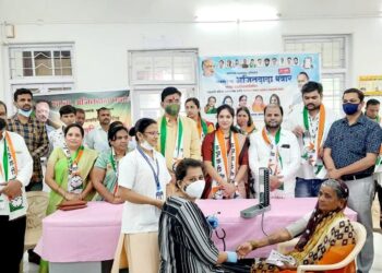 धुळ्यात राष्ट्रवादी कॉंग्रेस महिला आघाडीतर्फे आरोग्य शिबीर