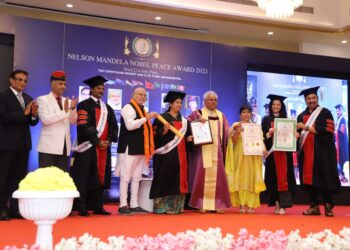 नेल्सन मंडेला ॲकॅडमी अमेरिकन युनिव्हर्सिटी कडून माजी नगरसेविका अश्विनी विनोद देशमुख यांना डॉक्टरेट बहाल