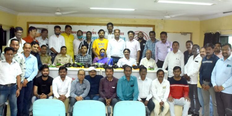 प्रेस फोटोग्राफर फौंडेशनतर्फे जागतिक छायाचित्रदिन जळगावात साजरा