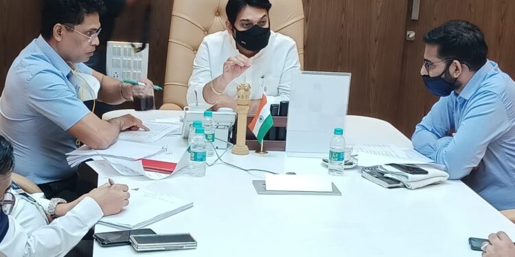 गैरव्यवहार करणार्यांवर कारवाई करणार – ना. विश्वजित कदम