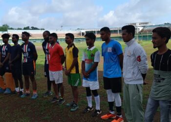 भारतीय फुटबॉलपटू एस एस हकीम यांना फुटबॉल व इतर खेळाडू तर्फे श्रद्धांजली