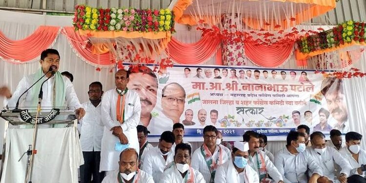 ‘पेट्रोलच्या डबल सेन्चुरीसाठी जन आशीर्वाद यात्रा आहे का?’ नाना पटोलेंची मिश्कील टीका