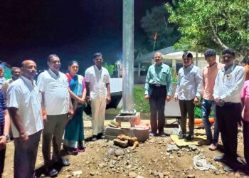 महापौर सौ.जयश्री महाजन यांच्या प्रयत्नाने  मेहरुण परिसरात ‘एलईडी’ लाईट उभारणी..