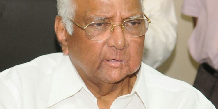 नितीन गडकरींच्या कार्यक्रमाला शरद पवार कसे आले ?