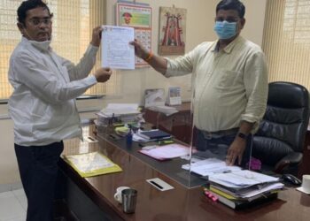 महामार्गावरील टोल प्लाझा बंद करा ; अन्यथा आरती आंदोलन करू ..