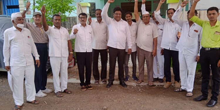 जिल्हा बँक वाचविण्यासाठी जागृती मंचचा आगळा-वेगळा उपक्रम…