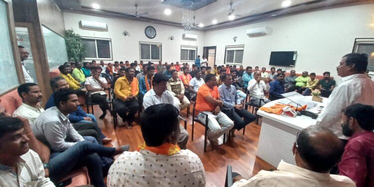 मुकुंद अण्णा बिलदीकर यांच्या उपस्थितीमध्ये शिवसेनेचे शिवसंवाद अभियान…