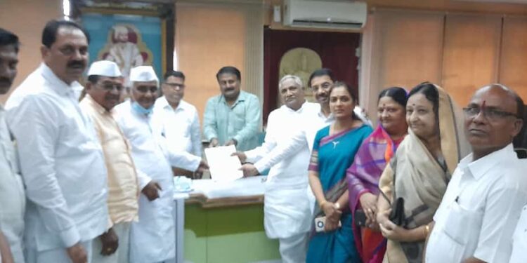 जिल्हा बँक निवडणूकीत रावेरातुन माजी आ. अरुण पाटलांचा उमेदवारी अर्ज दाखल….