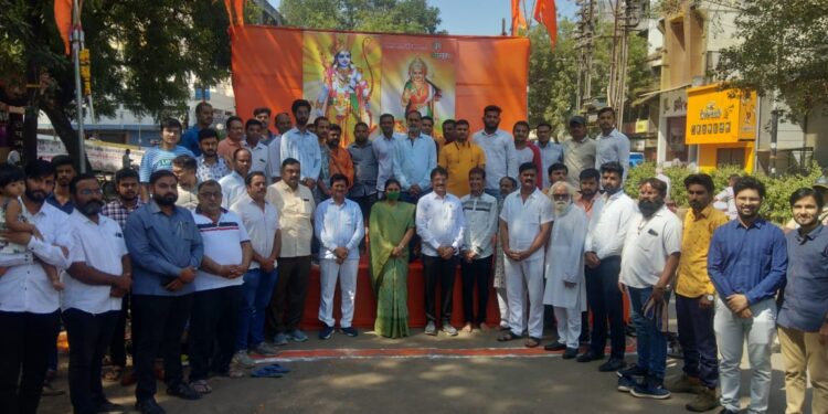 नेहरू चौक बहुउद्देशीय मित्रमंडळातर्फे विजयादशमीनिमित्त भगवान श्रीराम पूजन उत्साहात…