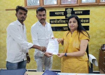 कालिंका माता मंदीर ते तरसोद रस्ता दुरुस्तीची मागणी; रस्ता रोको आंदोलन