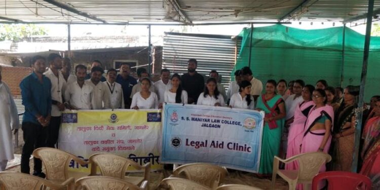 जामनेर येथे वकील संघ आणि एस एस मणियार लॉ कॉलेजतर्फे कायदा जनजागृती शिबिर…