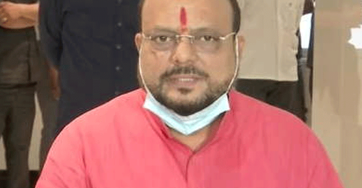 सहकारी संस्थाच्या निवडणुकांबाबत पालकमंत्री गुलाबराव पाटलांचे निर्देश !