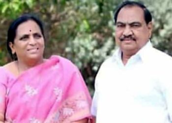 एकनाथ खडसे यांच्या अडचणीत पुन्हा वाढ ;  कोर्टाने बजाविला समन्स