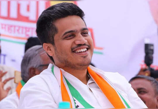 आमदार रोहित पवार जळगाव जिल्हा दौऱ्यावर