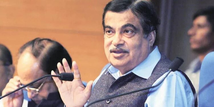 ‘सूरत-नाशिक-सोलापूर अहमदनगर ग्रीन फिल्ड एक्सप्रेस हायवे होणार गडकरी यांची घोषणा