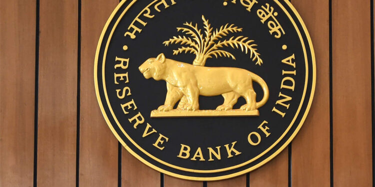 रिझर्व्ह बँकेकडून आयएमपीएस लिमिटच्या नियमात बदल, ग्राहकांसाठी 24 तास सुविधा उपलब्ध !