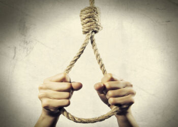 कासारखेडा येथे प्रौढाची गळफास घेऊन आत्महत्या