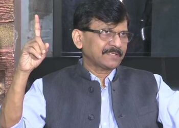 सीबीआयच्या कारवायांवरून संजय राऊत यांचा भाजपला इशारा…..