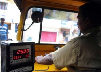 रिक्षांना मीटर बसवण्याची अद्याप कार्यवाही नाही…दीपक गुप्तांची पालकमंत्र्यांकडे तक्रार