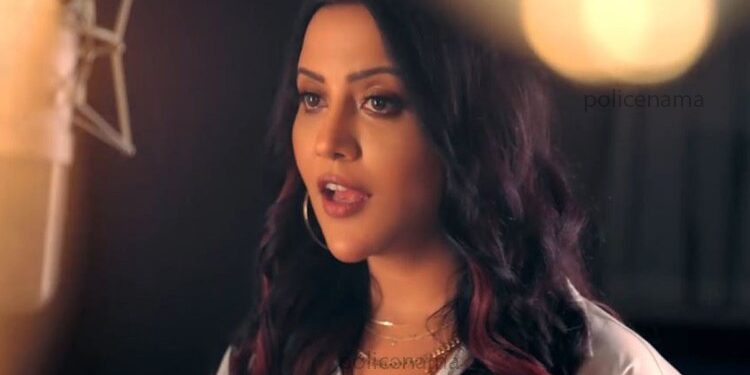 अमृता फडणवीसांनी गायले ‘मनिके मांगे हिते’ चे हिंदी व्हर्जन…