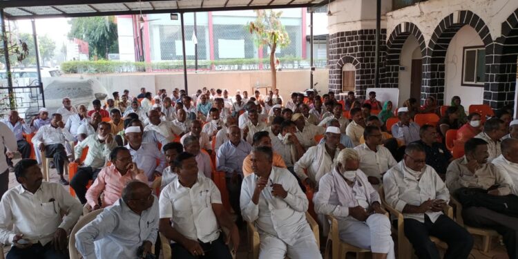 जळगाव जिल्ह्यात महाविकास आघाडीतील घटक पक्षांमध्ये भगदाड ; भाजपमध्ये यांनी केला प्रवेश…