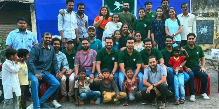 अनोख्या पद्धतीने बालदिवस साजरा; रॉबिनहूड आर्मीतर्फे जादूगाराच्या कार्यक्रमाचे आयोजन…