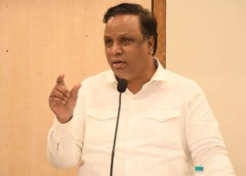 परमबीर सिंह फरार होण्याला महाराष्ट्र सरकार जबाबदार ; भाजप नेते आशिष शेलारांचा आरोप..