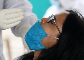 पुणेकरांनो सावधान; दक्षिण आफ्रिकेतून आलेला एकजण कोरोना पॉझिटिव्ह…..