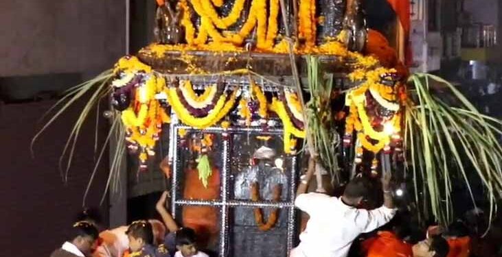 जळगाव येथे वहनोत्सवाला परवानगी, रथोत्सवासाठी प्रतीक्षा…