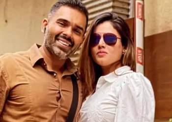 देवेंद्र फडणवीसांना नोटीस, नवाब मलिक यांच्या जावयाने ठोकला 5 कोटींचा दावा…