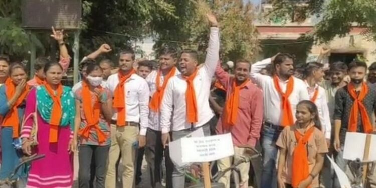 नवापूर येथे बैलगाडी–सायकल रॅली; महागाई विरोधात केंद्र सरकारचा निषेध…