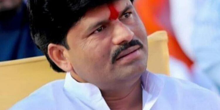 सरकारची ही राक्षसी वृत्ती आहे, अशा शब्दात पडळकर यांची सरकारवर टीका…