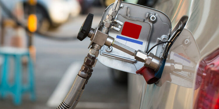 पुण्यातील सार्वजनिक बस वाहतूक सेवेला इंधन दरवाढीचा फटका…