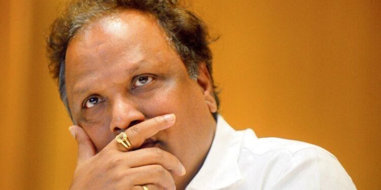 आशिष शेलार अडचणीत; किशोरी पेडणेकरांची आशिष शेलारांविरोधात तक्रार दाखल….