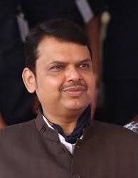 देवेंद्र फडणवीसांचा संजय राऊतांवर जोरदार हल्लाबोल…….